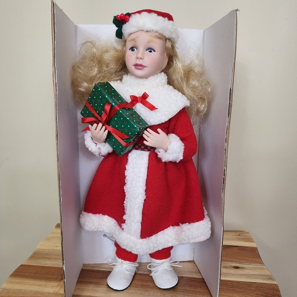 VTG Holiday Creations 16" Stuffed Posable Girl Figure Red Coat Christmas Decor - Picture 3 of 9